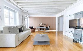 Marais Historical Center Charming Apartment 1Br